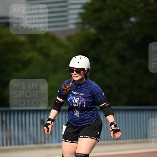 29.06.2025 - hella hamburg halbmarathon Dr. Thomas Lammeyer http://msf.ph/oto/8143358 29.06.2025 09:11:51 Kennedybrücke  meine-sportfotos.de