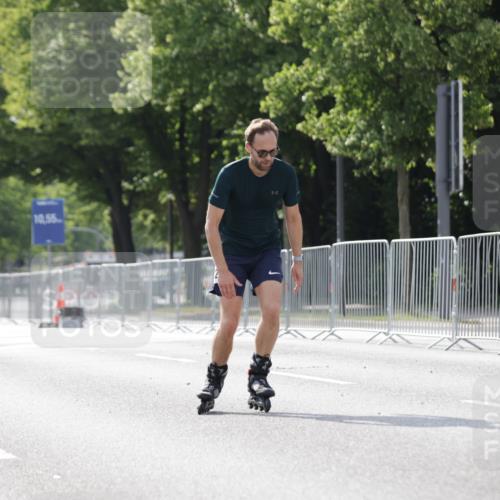 29.06.2025 - hella hamburg halbmarathon Jannik Wohlers http://msf.ph/oto/8143363 29.06.2025 09:06:48 Lombardsbrücke  meine-sportfotos.de
