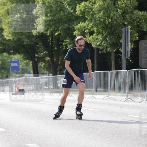29.06.2025 - hella hamburg halbmarathon Jannik Wohlers http://msf.ph/oto/8143373 29.06.2025 09:06:48 Lombardsbrücke  meine-sportfotos.de