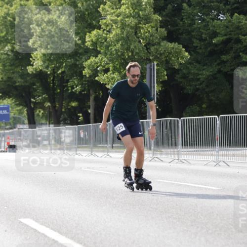 29.06.2025 - hella hamburg halbmarathon Jannik Wohlers http://msf.ph/oto/8143409 29.06.2025 09:06:49 Lombardsbrücke  meine-sportfotos.de