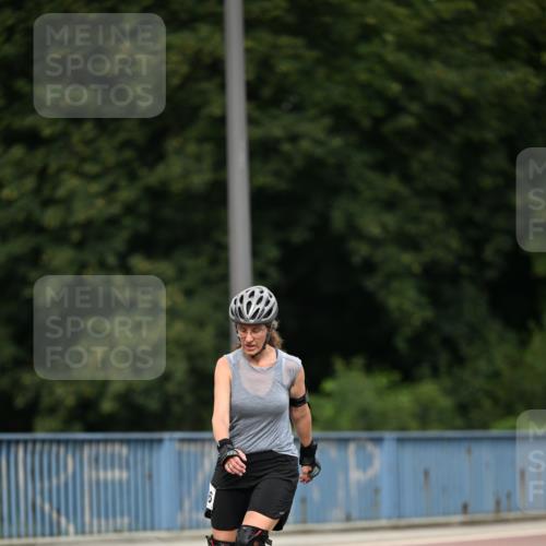 29.06.2025 - hella hamburg halbmarathon Dr. Thomas Lammeyer http://msf.ph/oto/8143460 29.06.2025 09:11:59 Kennedybrücke  meine-sportfotos.de
