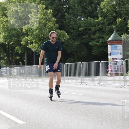 29.06.2025 - hella hamburg halbmarathon Jannik Wohlers http://msf.ph/oto/8143462 29.06.2025 09:06:49 Lombardsbrücke  meine-sportfotos.de