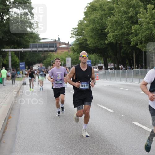 29.06.2025 - hella hamburg halbmarathon Jannik Wohlers http://msf.ph/oto/8143513 29.06.2025 10:08:23 Lombardsbrücke 3762, 5347, 6100, 9951, 9958, 10035, 10092, 11657, 11967, 12144, 13174, 13593, 15584, 15586, 15592, 18266 meine-sportfotos.de