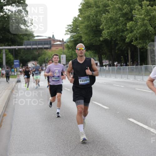29.06.2025 - hella hamburg halbmarathon Jannik Wohlers http://msf.ph/oto/8143520 29.06.2025 10:08:23 Lombardsbrücke 3762, 5347, 6100, 9951, 9958, 10035, 10092, 11657, 11967, 12144, 13174, 13593, 15584, 15586, 15592, 18266 meine-sportfotos.de