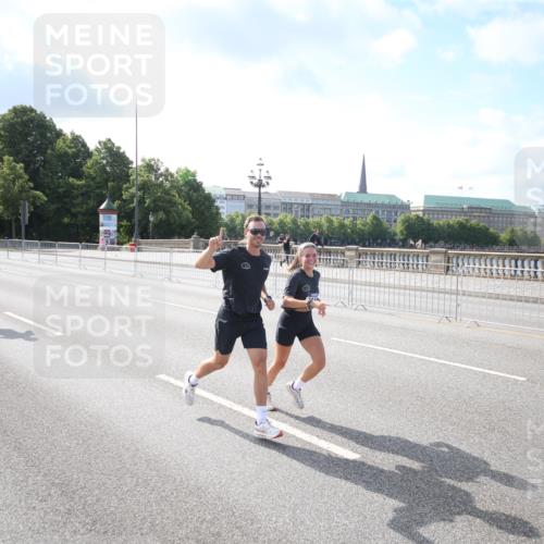 29.06.2025 - hella hamburg halbmarathon Jannik Wohlers http://msf.ph/oto/8143525 29.06.2025 09:48:12 Lombardsbrücke 1290, 1505, 1710, 2262, 2399, 3480, 3547, 4359, 5307, 5554, 5709, 6993, 7152, 7154, 7884, 8571, 9403, 10404, 10852, 12044, 12051, 12488, 12916, 13483, 13940, 13975, 15303, 15931, 16201, 17005, 17658, 18038, 18237, 18259, 18384, 18733, 18802, 19151 meine-sportfotos.de