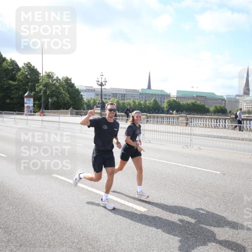 29.06.2025 - hella hamburg halbmarathon Jannik Wohlers http://msf.ph/oto/8143532 29.06.2025 09:48:12 Lombardsbrücke 1290, 1505, 1710, 2262, 2399, 3480, 3547, 4359, 5307, 5554, 5709, 6993, 7152, 7154, 7884, 8571, 9403, 10404, 10852, 12044, 12051, 12488, 12916, 13483, 13940, 13975, 15303, 15931, 16201, 17005, 17658, 18038, 18237, 18259, 18384, 18733, 18802, 19151 meine-sportfotos.de