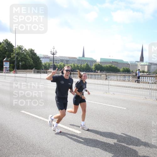 29.06.2025 - hella hamburg halbmarathon Jannik Wohlers http://msf.ph/oto/8143536 29.06.2025 09:48:12 Lombardsbrücke 1290, 1505, 1710, 2262, 2399, 3480, 3547, 4359, 5307, 5554, 5709, 6993, 7152, 7154, 7884, 8571, 9403, 10404, 10852, 12044, 12051, 12488, 12916, 13483, 13940, 13975, 15303, 15931, 16201, 17005, 17658, 18038, 18237, 18259, 18384, 18733, 18802, 19151 meine-sportfotos.de