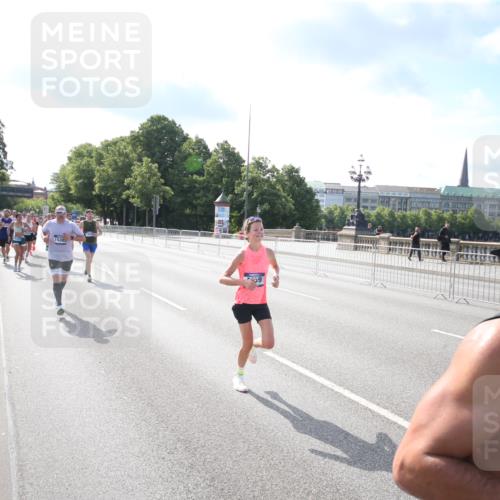 29.06.2025 - hella hamburg halbmarathon Jannik Wohlers http://msf.ph/oto/8143568 29.06.2025 09:48:14 Lombardsbrücke 1290, 1505, 1710, 2262, 2399, 3480, 3547, 4359, 4381, 5307, 5554, 5709, 6993, 7152, 7154, 7884, 8571, 9403, 10852, 12044, 12051, 12488, 13483, 13940, 13975, 15303, 15382, 15744, 15931, 16201, 17005, 17658, 18038, 18237, 18259, 18384, 18802, 19151 meine-sportfotos.de