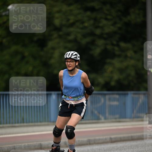 29.06.2025 - hella hamburg halbmarathon Dr. Thomas Lammeyer http://msf.ph/oto/8143615 29.06.2025 09:12:07 Kennedybrücke  meine-sportfotos.de