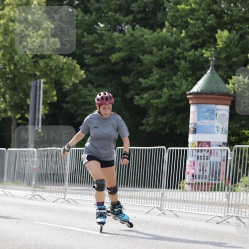 29.06.2025 - hella hamburg halbmarathon Jannik Wohlers http://msf.ph/oto/8143626 29.06.2025 09:07:04 Lombardsbrücke  meine-sportfotos.de
