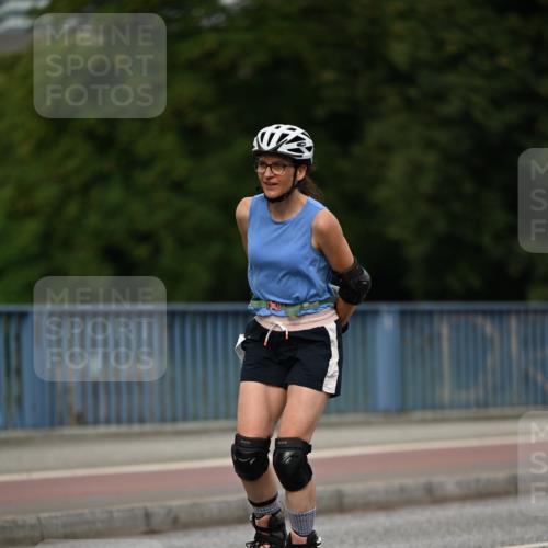 29.06.2025 - hella hamburg halbmarathon Dr. Thomas Lammeyer http://msf.ph/oto/8143628 29.06.2025 09:12:07 Kennedybrücke  meine-sportfotos.de