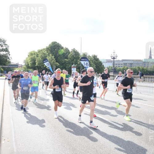 29.06.2025 - hella hamburg halbmarathon Jannik Wohlers http://msf.ph/oto/8143630 29.06.2025 09:52:33 Lombardsbrücke 1070, 1163, 1176, 1391, 1613, 1782, 2048, 2213, 2233, 2590, 2788, 2970, 3021, 3098, 3109, 3124, 3304, 3907, 3917, 3928, 4080, 4277, 4691, 4933, 4981, 5476, 5682, 6152, 6716, 7005, 7093, 7147, 7325, 7599, 7843, 8145, 8467, 8694, 8704, 8722, 8819, 9081, 9213, 9232, 9374, 9538, 9540, 10000, 10208, 10211, 10216, 10251, 10313, 10750, 10969, 11153, 11291, 11346, 11469, 11778, 12534, 12588, 12783, 13709, 13782, 14661, 14690, 14849, 15126, 15133, 15280, 16414 meine-sportfotos.de