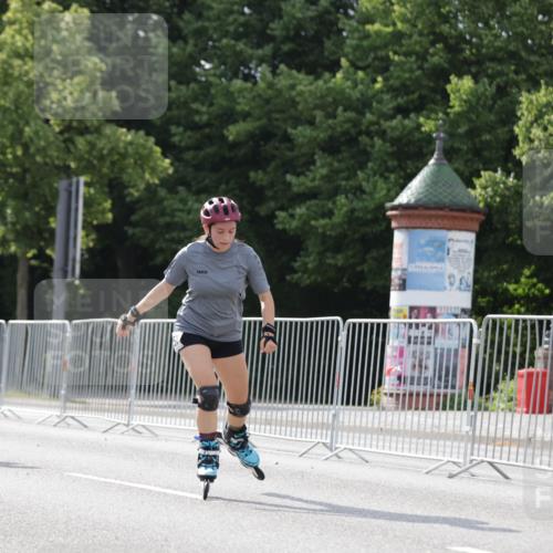 29.06.2025 - hella hamburg halbmarathon Jannik Wohlers http://msf.ph/oto/8143633 29.06.2025 09:07:05 Lombardsbrücke  meine-sportfotos.de