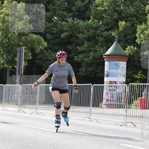 29.06.2025 - hella hamburg halbmarathon Jannik Wohlers http://msf.ph/oto/8143641 29.06.2025 09:07:05 Lombardsbrücke  meine-sportfotos.de