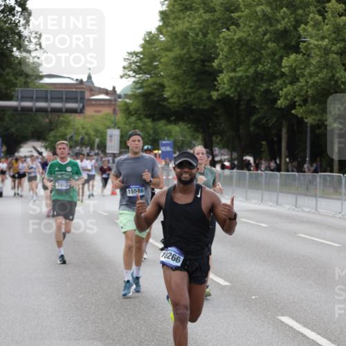 29.06.2025 - hella hamburg halbmarathon Jannik Wohlers http://msf.ph/oto/8143660 29.06.2025 10:08:29 Lombardsbrücke 3762, 5347, 7453, 10035, 11657, 13174, 13592, 13593, 15584, 15586, 15592, 18266, 18505 meine-sportfotos.de