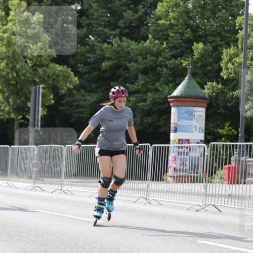 29.06.2025 - hella hamburg halbmarathon Jannik Wohlers http://msf.ph/oto/8143662 29.06.2025 09:07:05 Lombardsbrücke  meine-sportfotos.de
