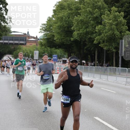 29.06.2025 - hella hamburg halbmarathon Jannik Wohlers http://msf.ph/oto/8143675 29.06.2025 10:08:30 Lombardsbrücke 3762, 5347, 7453, 10035, 11657, 13174, 13592, 13593, 15584, 15586, 15592, 18266, 18505 meine-sportfotos.de