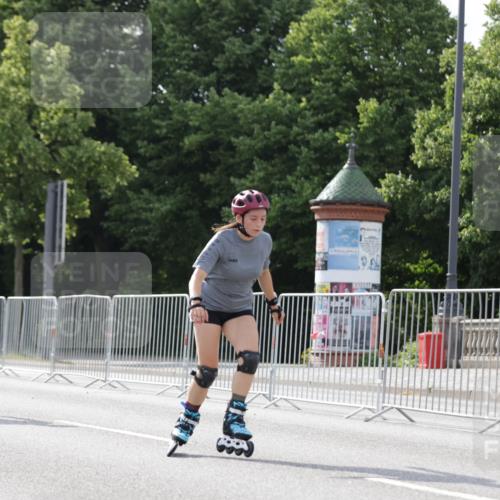 29.06.2025 - hella hamburg halbmarathon Jannik Wohlers http://msf.ph/oto/8143677 29.06.2025 09:07:05 Lombardsbrücke  meine-sportfotos.de