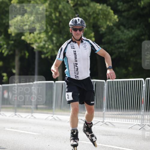 29.06.2025 - hella hamburg halbmarathon Jannik Wohlers http://msf.ph/oto/8143687 29.06.2025 09:07:06 Lombardsbrücke  meine-sportfotos.de