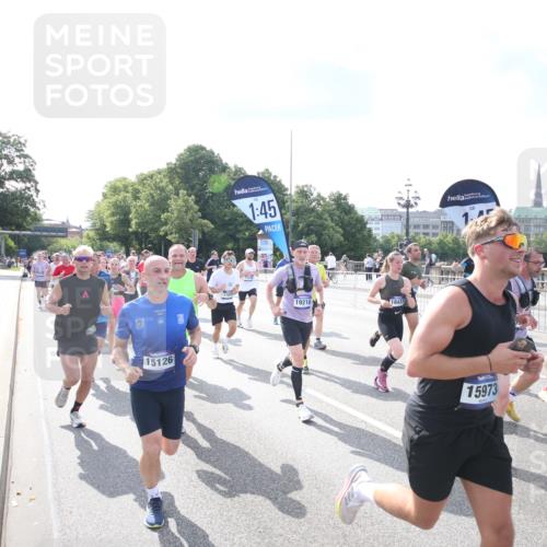 29.06.2025 - hella hamburg halbmarathon Jannik Wohlers http://msf.ph/oto/8143704 29.06.2025 09:52:34 Lombardsbrücke 1012, 1070, 1163, 1176, 1391, 1782, 2048, 2213, 2233, 2590, 2788, 2970, 3021, 3098, 3304, 3907, 3917, 3928, 4080, 4277, 4691, 4933, 4981, 5476, 5682, 6152, 6712, 6716, 7005, 7093, 7147, 7325, 7599, 7843, 8145, 8467, 8694, 8704, 8722, 8819, 9081, 9213, 9232, 9374, 9538, 9540, 10000, 10208, 10211, 10216, 10251, 10313, 10750, 10969, 11153, 11291, 11346, 11469, 11778, 12154, 12534, 12685, 12783, 13709, 13782, 14661, 14690, 14849, 15126, 15133, 15280, 16414 meine-sportfotos.de