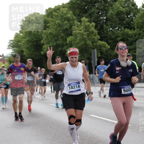 29.06.2025 - hella hamburg halbmarathon Jannik Wohlers http://msf.ph/oto/8143720 29.06.2025 10:45:49 Lombardsbrücke 1429, 1465, 1532, 2423, 2500, 2773, 2813, 2951, 3410, 4119, 4223, 5697, 5703, 5769, 5770, 5854, 5892, 6068, 6392, 7364, 7368, 7374, 7894, 7960, 7983, 8047, 8700, 9129, 9337, 9426, 9445, 10153, 11358, 11361, 11876, 11910, 12298, 12333, 12507, 12522, 13122, 13499, 14319, 14322, 14403, 15107, 16005, 16745, 16793, 16912, 17170, 17704, 18018, 18214, 18334 meine-sportfotos.de
