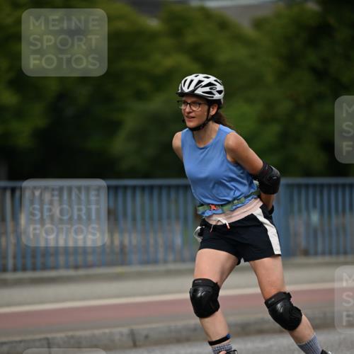 29.06.2025 - hella hamburg halbmarathon Dr. Thomas Lammeyer http://msf.ph/oto/8143726 29.06.2025 09:12:08 Kennedybrücke  meine-sportfotos.de