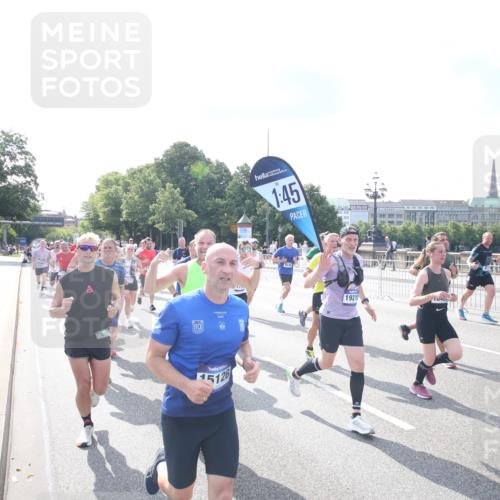 29.06.2025 - hella hamburg halbmarathon Jannik Wohlers http://msf.ph/oto/8143736 29.06.2025 09:52:34 Lombardsbrücke 1012, 1070, 1163, 1176, 1391, 1782, 2048, 2213, 2233, 2590, 2788, 2970, 3021, 3098, 3304, 3907, 3917, 3928, 4080, 4277, 4691, 4933, 4981, 5476, 5682, 6152, 6712, 6716, 7005, 7093, 7147, 7325, 7599, 7843, 8145, 8467, 8694, 8704, 8722, 8819, 9081, 9213, 9232, 9374, 9538, 9540, 10000, 10208, 10211, 10216, 10251, 10313, 10750, 10969, 11153, 11291, 11346, 11469, 11778, 12154, 12534, 12685, 12783, 13709, 13782, 14661, 14690, 14849, 15126, 15133, 15280, 16414 meine-sportfotos.de