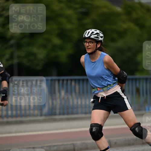 29.06.2025 - hella hamburg halbmarathon Dr. Thomas Lammeyer http://msf.ph/oto/8143741 29.06.2025 09:12:08 Kennedybrücke  meine-sportfotos.de