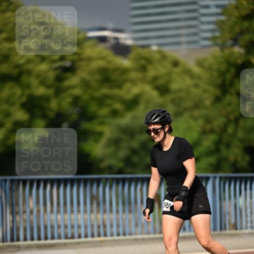 29.06.2025 - hella hamburg halbmarathon Dr. Thomas Lammeyer http://msf.ph/oto/8143749 29.06.2025 09:09:23 Kennedybrücke  meine-sportfotos.de