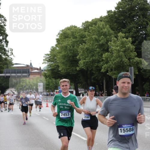 29.06.2025 - hella hamburg halbmarathon Jannik Wohlers http://msf.ph/oto/8143764 29.06.2025 10:08:32 Lombardsbrücke 3762, 5347, 7453, 11657, 13174, 13592, 13593, 15584, 15586, 15592, 18266, 18505 meine-sportfotos.de