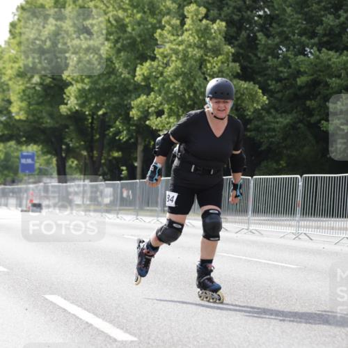 29.06.2025 - hella hamburg halbmarathon Jannik Wohlers http://msf.ph/oto/8143780 29.06.2025 09:07:08 Lombardsbrücke  meine-sportfotos.de