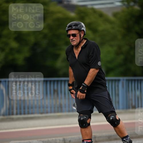 29.06.2025 - hella hamburg halbmarathon Dr. Thomas Lammeyer http://msf.ph/oto/8143832 29.06.2025 09:12:13 Kennedybrücke  meine-sportfotos.de