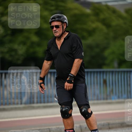 29.06.2025 - hella hamburg halbmarathon Dr. Thomas Lammeyer http://msf.ph/oto/8143845 29.06.2025 09:12:13 Kennedybrücke  meine-sportfotos.de