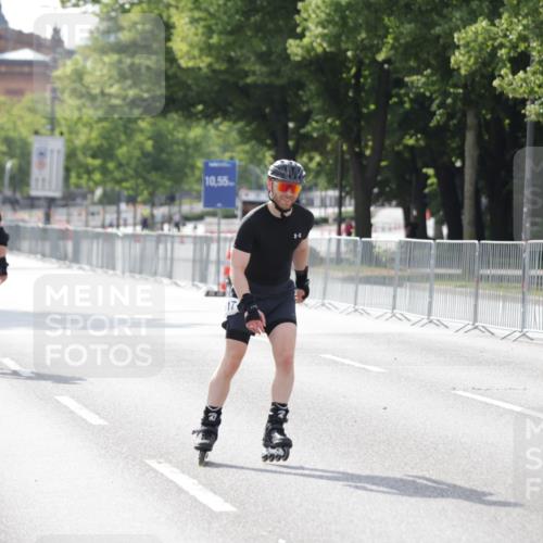 29.06.2025 - hella hamburg halbmarathon Jannik Wohlers http://msf.ph/oto/8143847 29.06.2025 09:07:26 Lombardsbrücke  meine-sportfotos.de