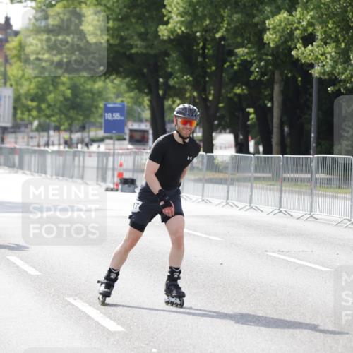 29.06.2025 - hella hamburg halbmarathon Jannik Wohlers http://msf.ph/oto/8143864 29.06.2025 09:07:27 Lombardsbrücke  meine-sportfotos.de