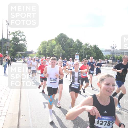 29.06.2025 - hella hamburg halbmarathon Jannik Wohlers http://msf.ph/oto/8143887 29.06.2025 09:52:36 Lombardsbrücke 1012, 1070, 1163, 1176, 1391, 1735, 1782, 2048, 2213, 2233, 2590, 2788, 2970, 3021, 3098, 3304, 3907, 3917, 3928, 4080, 4277, 4691, 4933, 4981, 5132, 5476, 5682, 6081, 6152, 6712, 6716, 7005, 7093, 7147, 7325, 7599, 8145, 8467, 8694, 8704, 8722, 8819, 9081, 9213, 9232, 9374, 9538, 9540, 10208, 10211, 10216, 10251, 10313, 10750, 11153, 11291, 11346, 11469, 11778, 12154, 12534, 12685, 12783, 12966, 13709, 13782, 14351, 14661, 14690, 14849, 15126, 15133, 16414 meine-sportfotos.de