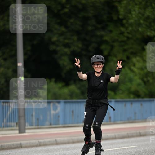 29.06.2025 - hella hamburg halbmarathon Dr. Thomas Lammeyer http://msf.ph/oto/8143898 29.06.2025 09:12:20 Kennedybrücke  meine-sportfotos.de