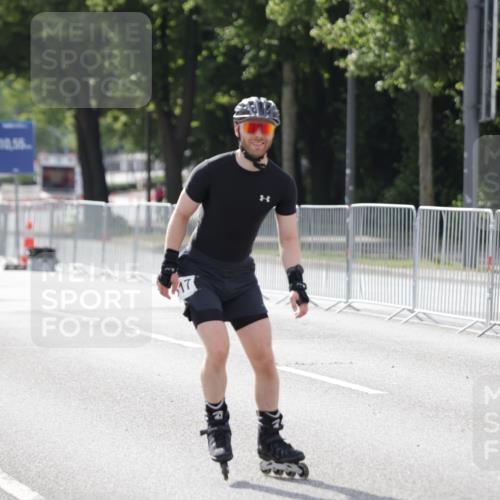 29.06.2025 - hella hamburg halbmarathon Jannik Wohlers http://msf.ph/oto/8143899 29.06.2025 09:07:27 Lombardsbrücke  meine-sportfotos.de