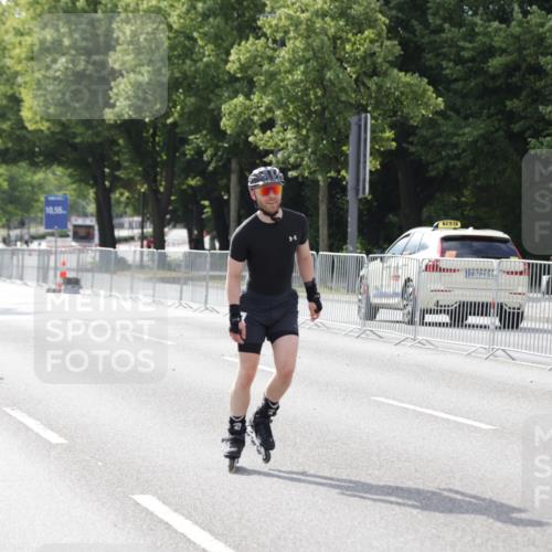 29.06.2025 - hella hamburg halbmarathon Jannik Wohlers http://msf.ph/oto/8143920 29.06.2025 09:07:28 Lombardsbrücke  meine-sportfotos.de