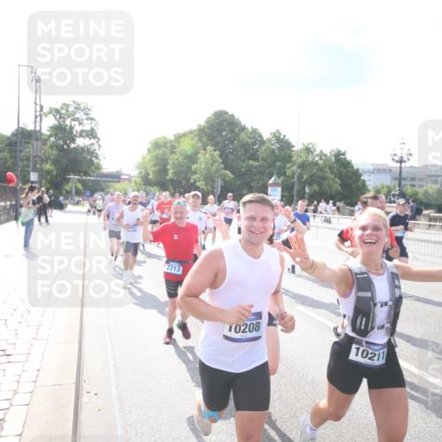 29.06.2025 - hella hamburg halbmarathon Jannik Wohlers http://msf.ph/oto/8143923 29.06.2025 09:52:36 Lombardsbrücke 1012, 1070, 1163, 1176, 1391, 1735, 1782, 2048, 2213, 2233, 2590, 2788, 2970, 3021, 3098, 3304, 3907, 3917, 3928, 4080, 4277, 4691, 4933, 4981, 5132, 5476, 5682, 6081, 6152, 6712, 6716, 7005, 7093, 7147, 7325, 7599, 8145, 8467, 8694, 8704, 8722, 8819, 9081, 9213, 9232, 9374, 9538, 9540, 10208, 10211, 10216, 10251, 10313, 10750, 11153, 11291, 11346, 11469, 11778, 12154, 12534, 12685, 12783, 12966, 13709, 13782, 14351, 14661, 14690, 14849, 15126, 15133, 16414 meine-sportfotos.de