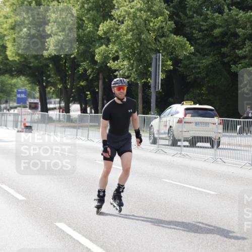 29.06.2025 - hella hamburg halbmarathon Jannik Wohlers http://msf.ph/oto/8143928 29.06.2025 09:07:28 Lombardsbrücke  meine-sportfotos.de
