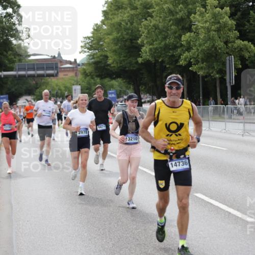 29.06.2025 - hella hamburg halbmarathon Jannik Wohlers http://msf.ph/oto/8143936 29.06.2025 10:08:48 Lombardsbrücke 1147, 1188, 1838, 2978, 5806, 5885, 6674, 7187, 9718, 10194, 10819, 11067, 11496, 12156, 13210, 13660, 14736, 17347, 18505, 18727 meine-sportfotos.de