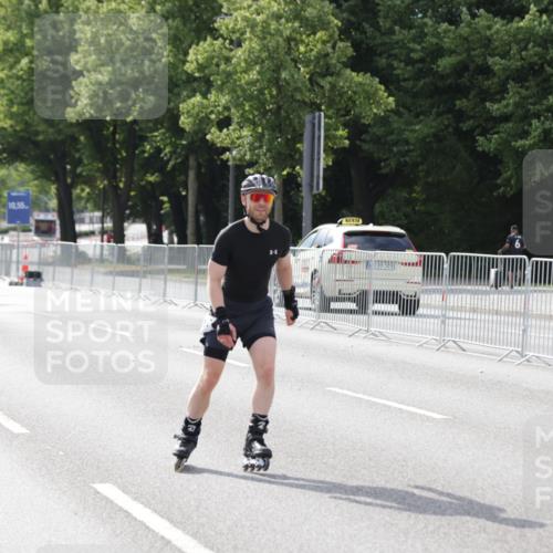 29.06.2025 - hella hamburg halbmarathon Jannik Wohlers http://msf.ph/oto/8143943 29.06.2025 09:07:28 Lombardsbrücke  meine-sportfotos.de