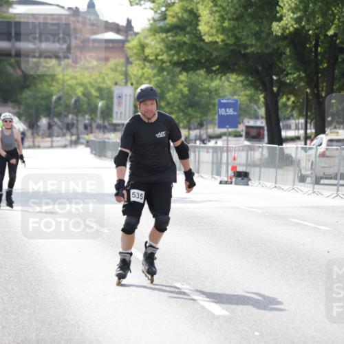 29.06.2025 - hella hamburg halbmarathon Jannik Wohlers http://msf.ph/oto/8143966 29.06.2025 09:07:29 Lombardsbrücke  meine-sportfotos.de