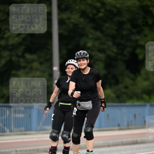 29.06.2025 - hella hamburg halbmarathon Dr. Thomas Lammeyer http://msf.ph/oto/8143982 29.06.2025 09:12:22 Kennedybrücke  meine-sportfotos.de