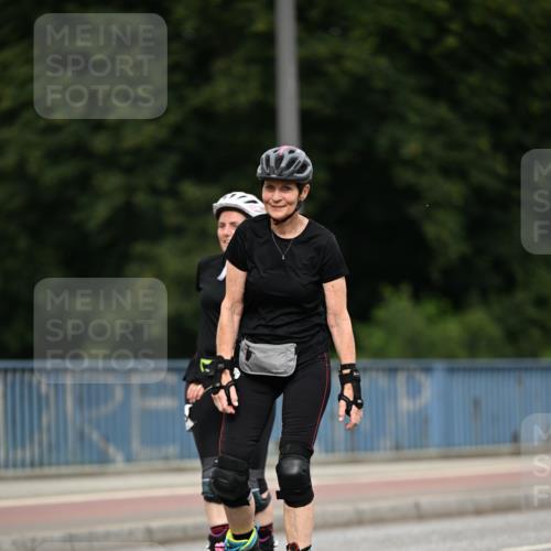 29.06.2025 - hella hamburg halbmarathon Dr. Thomas Lammeyer http://msf.ph/oto/8143990 29.06.2025 09:12:23 Kennedybrücke  meine-sportfotos.de