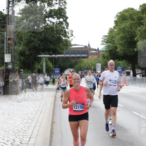 29.06.2025 - hella hamburg halbmarathon Jannik Wohlers http://msf.ph/oto/8144046 29.06.2025 10:08:51 Lombardsbrücke 1147, 1188, 1838, 2978, 4859, 5806, 5885, 6674, 7187, 9718, 10194, 10819, 11067, 11496, 12156, 12862, 13210, 13660, 14736, 17347, 18726, 18727 meine-sportfotos.de