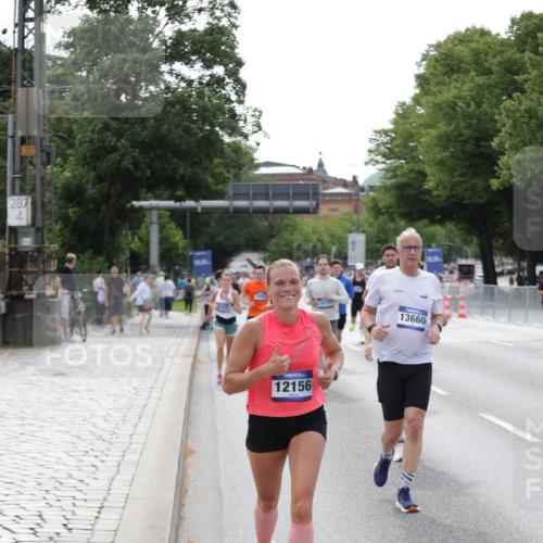 29.06.2025 - hella hamburg halbmarathon Jannik Wohlers http://msf.ph/oto/8144048 29.06.2025 10:08:51 Lombardsbrücke 1147, 1188, 1838, 2978, 4859, 5806, 5885, 6674, 7187, 9718, 10194, 10819, 11067, 11496, 12156, 12862, 13210, 13660, 14736, 17347, 18726, 18727 meine-sportfotos.de