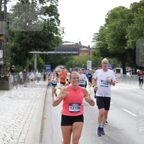 29.06.2025 - hella hamburg halbmarathon Jannik Wohlers http://msf.ph/oto/8144062 29.06.2025 10:08:51 Lombardsbrücke 1147, 1188, 1838, 2978, 4859, 5806, 5885, 6674, 7187, 9718, 10194, 10819, 11067, 11496, 12156, 12862, 13210, 13660, 14736, 17347, 18726, 18727 meine-sportfotos.de