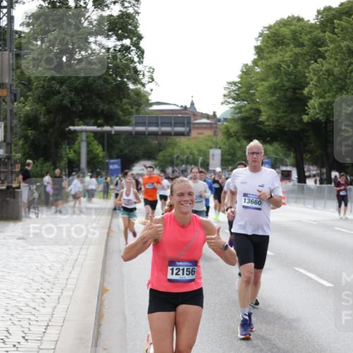 29.06.2025 - hella hamburg halbmarathon Jannik Wohlers http://msf.ph/oto/8144066 29.06.2025 10:08:51 Lombardsbrücke 1147, 1188, 1838, 2978, 4859, 5806, 5885, 6674, 7187, 9718, 10194, 10819, 11067, 11496, 12156, 12862, 13210, 13660, 14736, 17347, 18726, 18727 meine-sportfotos.de
